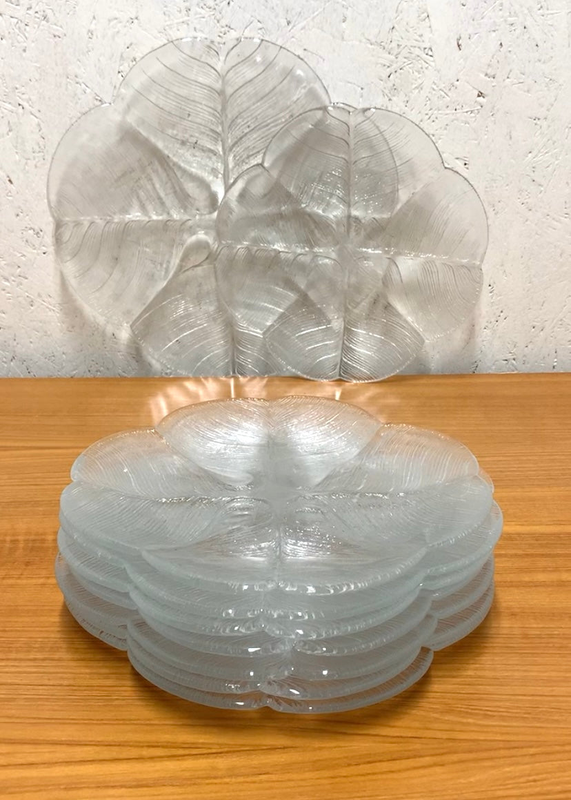 Set of 6 Four-Leaf Clover Plates with its single dish from Kosta Boda, 70s