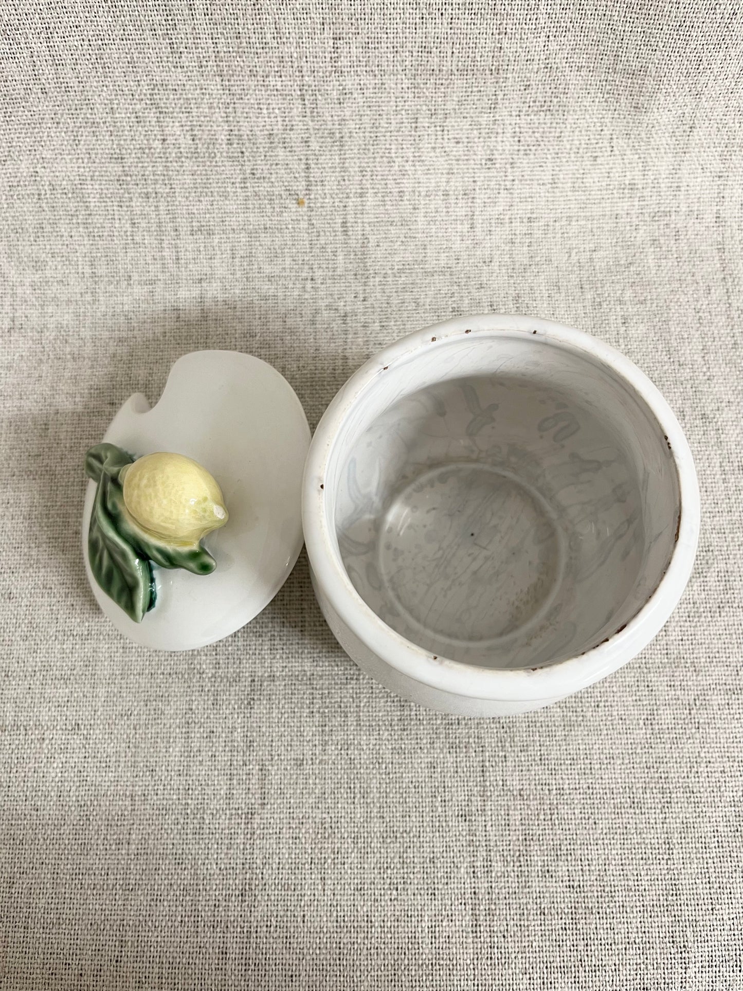 Bordallo Pinheiro lemon jar