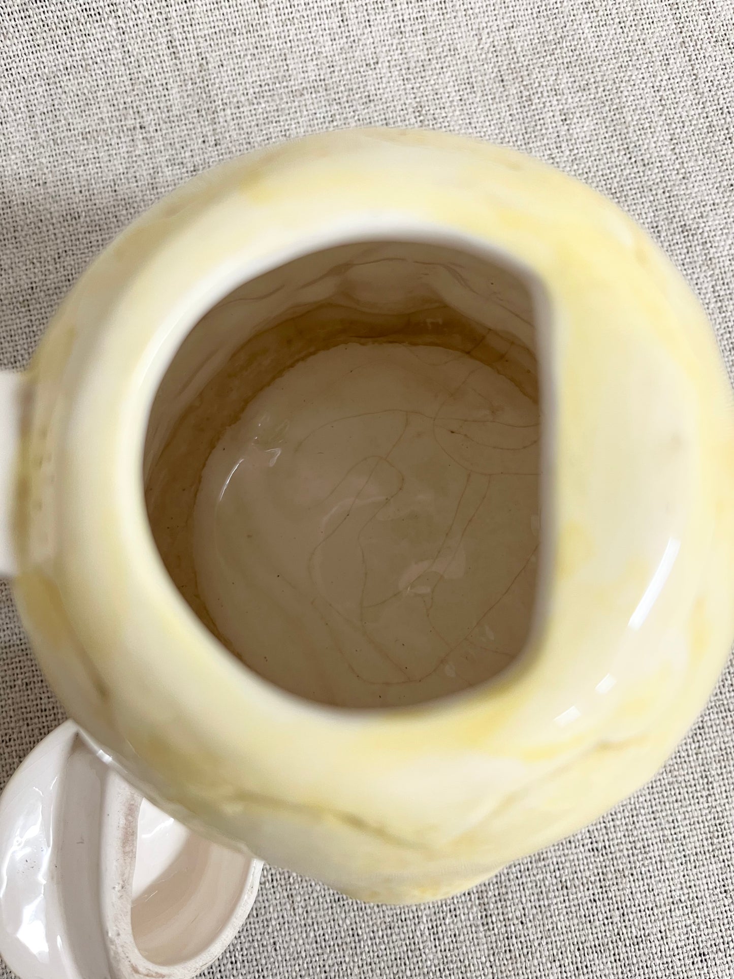 Cottage house teapot