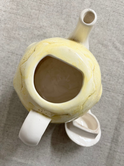 Cottage house teapot